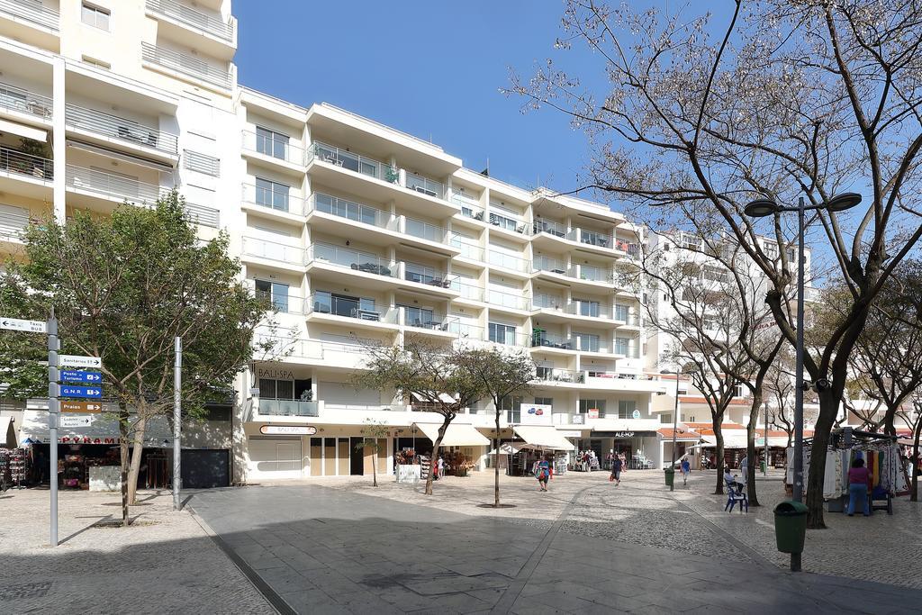 Original 3 Bedroom Downtown อัลบูเฟรา ภายนอก รูปภาพ